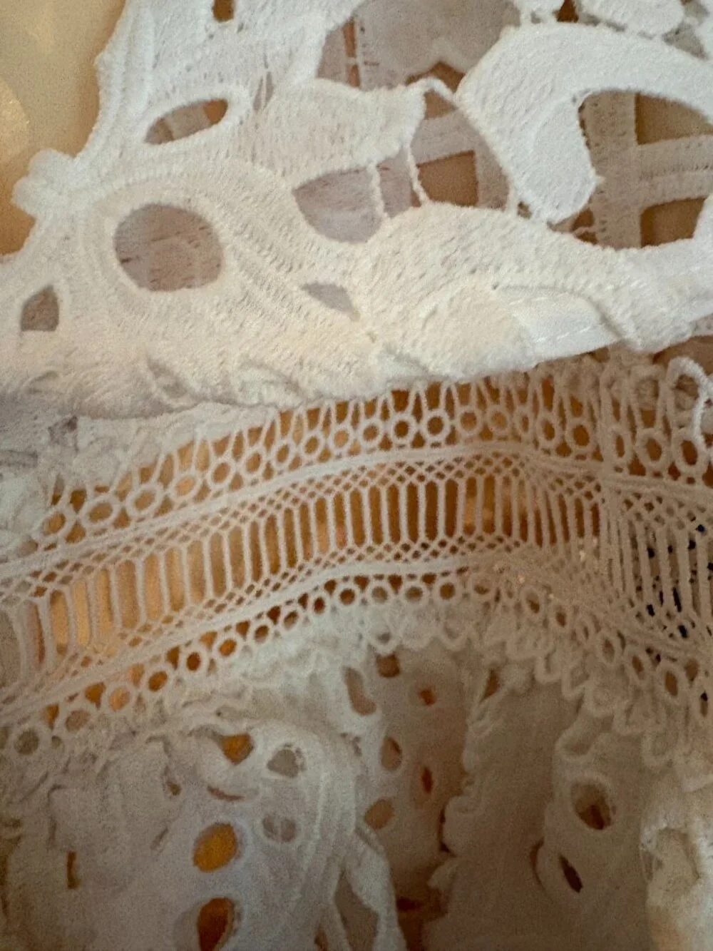 NWT Elliatt White Crochet Lace Cold Shoulder Minidress (Bridal). Size M